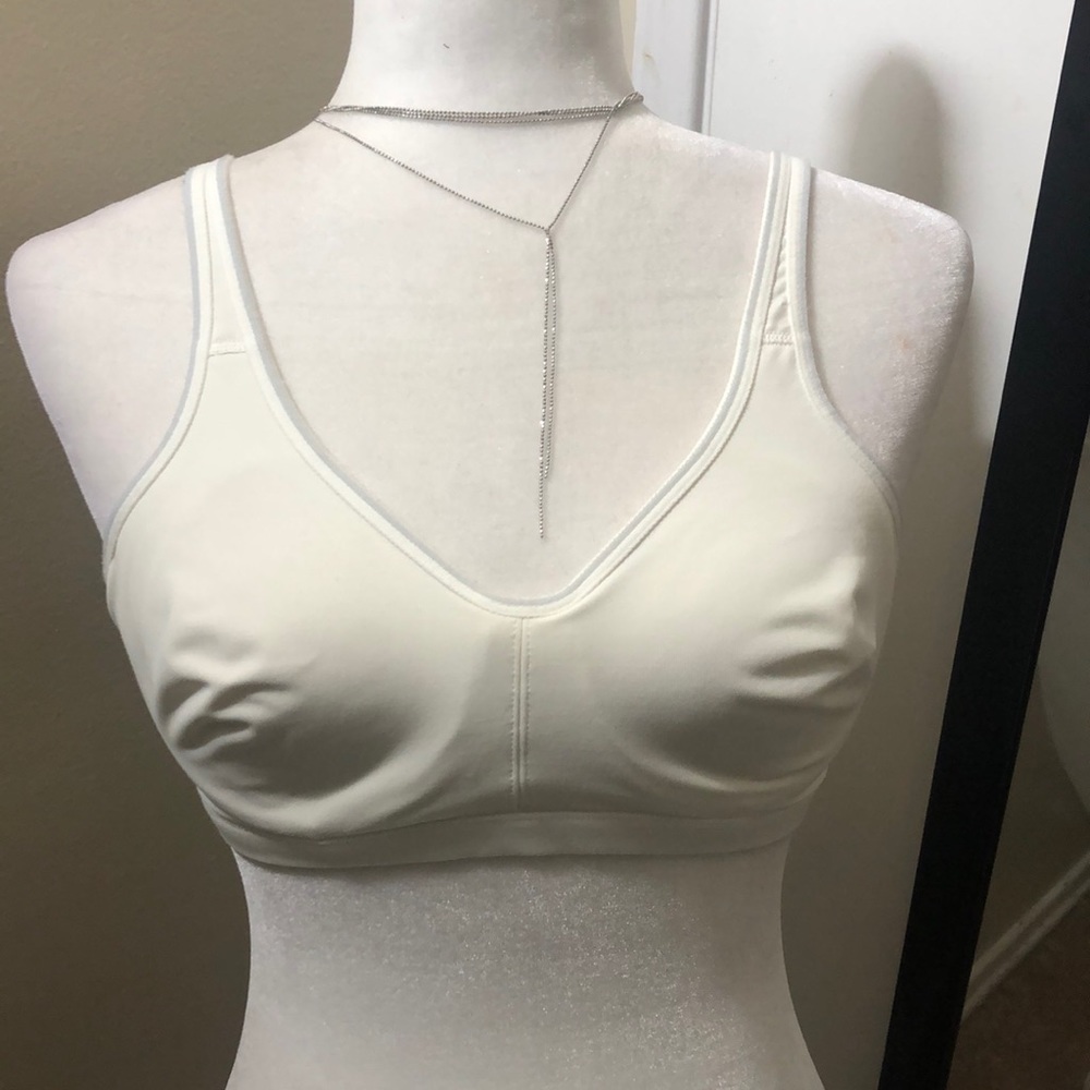 Champion - White Underwire Sports Bra